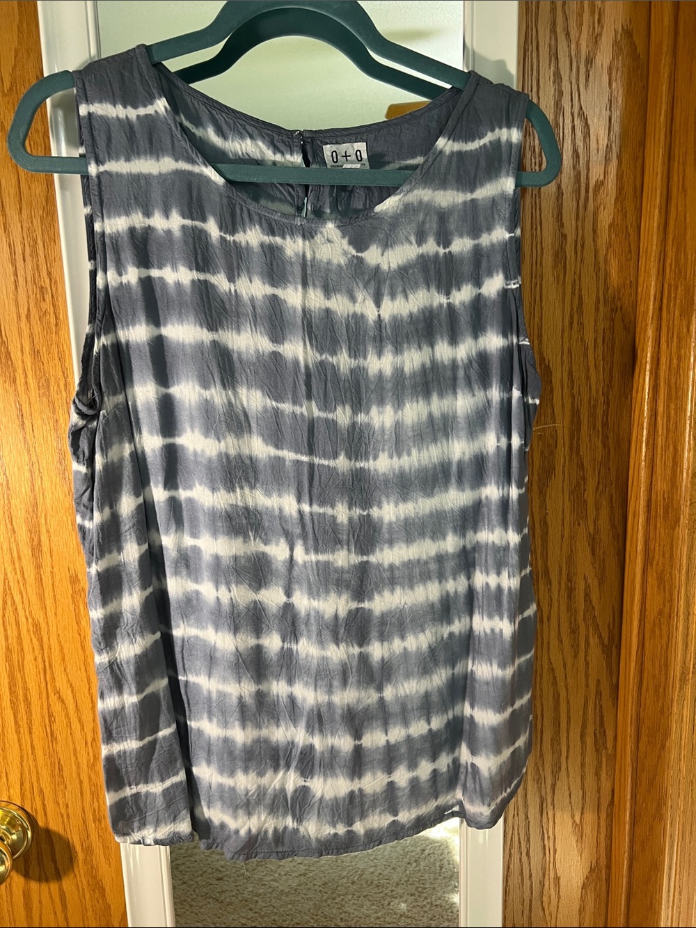 Olive & Oak Denim Blue and White Tie-Dye Sleeveless Tank